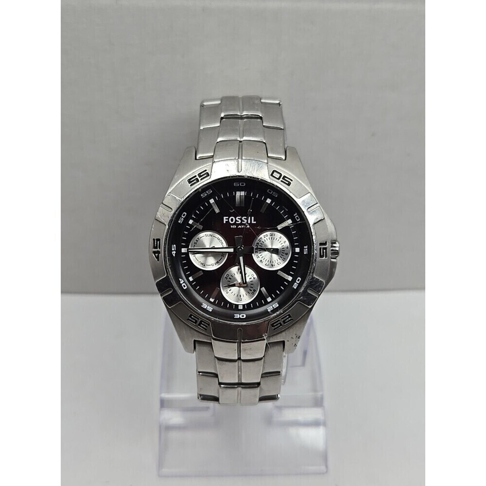 Fossil BQ-9404 Red Black Dial Day Date Watch Stainless Steel 10 ATM New Battery